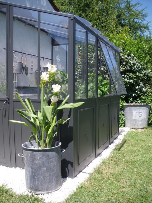 Les Persiennes Hotell Saintes Exteriör bild